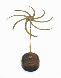 Girandola elettrica Foto &copy; Pierandrea Malfi