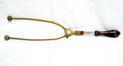 Hinge discharger Foto &copy; Pierandrea Malfi