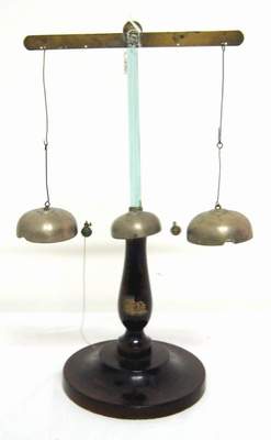 Electric pealing device Foto &copy; Pierandrea Malfi