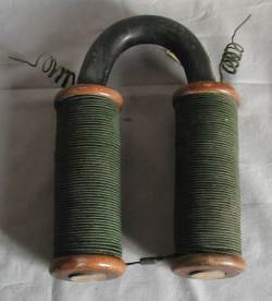 Esempio di elettrocalamita, Malfi, &copy; D 2003