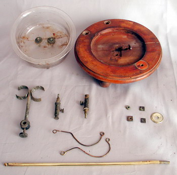 &copy; Malfi, D 2001